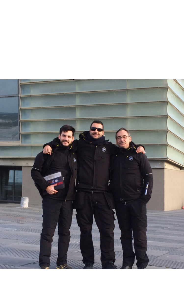 Eric Masip, Albert Ruzafa y Daniel Ruiz (socios los tres)- FanPhone