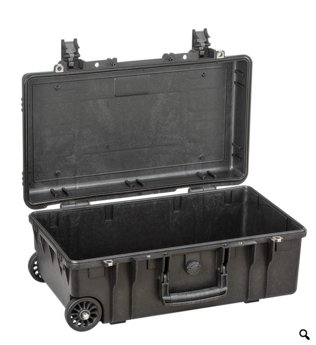 PLASTIC CASES WATERPROOF CASE LightWeight, 52x28x20,5 cm (30,3lt) w/ wheels