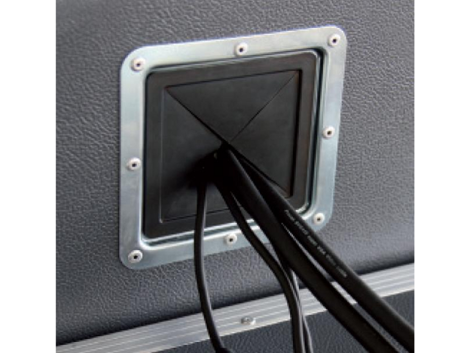 Adam Hall Hardware  Cable gland in Dish