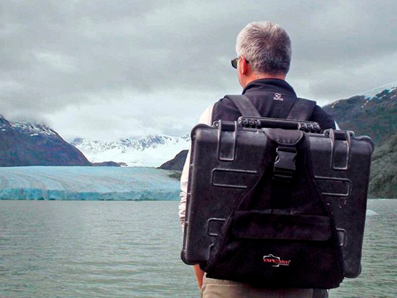 Explorer ACCESSORY  Handles and strap to convert an M suitcase into backpack