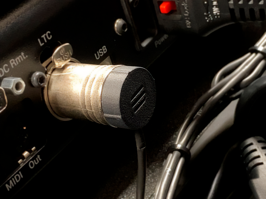 SANTOSOM Low Profile XLR Cap (cable Ø4)
